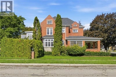 /international/ca/410-main-street-wes-perth-on-listowel-ontario-310120474603/