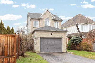 /international/ca/27-foundry-lane-whitby-ontario-310107371781/