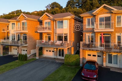 /international/ca/2840z-rue-de-la-terrasse-du-fleuve-levis-desjardins-quebec-310119969627/