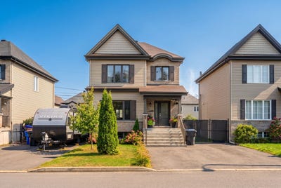 /international/ca/4697-rue-olivier-gloutnez-contrecoeur-quebec-310120072860/