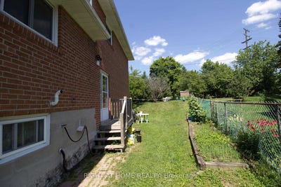 /international/ca/back-un-159-mintwood-drive-toronto-ontario-310100933718/