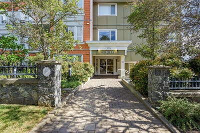 /international/ca/1514-church-ave-saanich-british-columbia-310108261638/