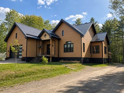 /international/ca/60-rue-sauriol-fort-coulonge-quebec-310120593743/