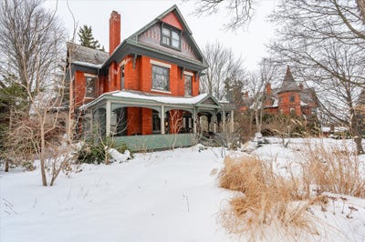 /international/ca/80-london-rd-w-guelph-on-n1h-2b7-canada-guelph-ontario-310106079962/