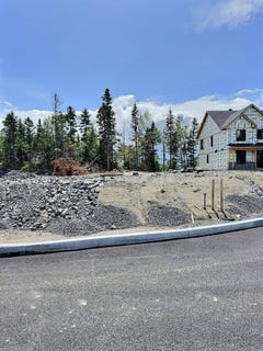 /international/ca/rue-des-epinettes-jonquiere-qc-g8a1r7-ca-jonquiere-quebec-310101160257/