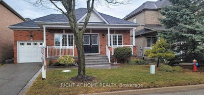 /international/ca/61-palisade-crescent-richmond-hill-ontario-310101556638/?lang=en