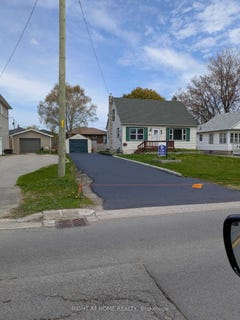 /international/ca/1275-simcoe-street-s-oshawa-ontario-310100538825/