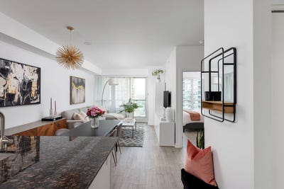/international/ca/150-e-liberty-st-toronto-on-m6k-3r5-canada-toronto-ontario-310100273431/
