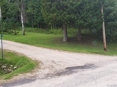/international/ca/ch-du-lac-vert-lac-sainte-marie-quebec-310105828285/