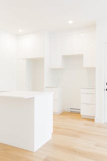 /international/ca/300-318-rue-villeray-montreal-quebec-310102272588/