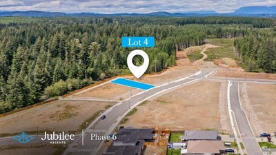 /international/ca/775-beaver-creek-blvd-campbell-river-british-columbia-310105235155/
