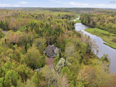 /international/ca/172-highway-347-aspen-nova-scotia-310108600737/