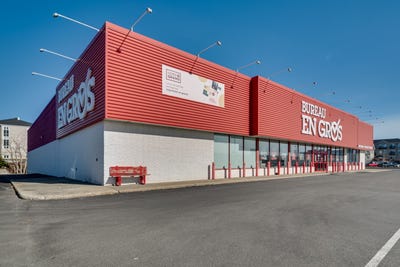 /international/ca/250-boul-de-l-hotel-de-ville-riviere-du-loup-quebec-310107673649/