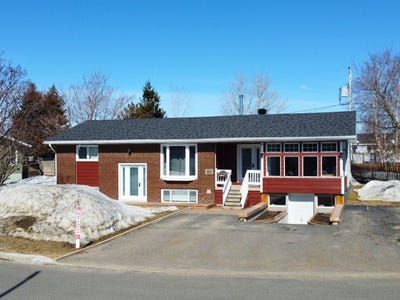 /international/ca/37-rue-fraser-sept-iles-quebec-310107912383/