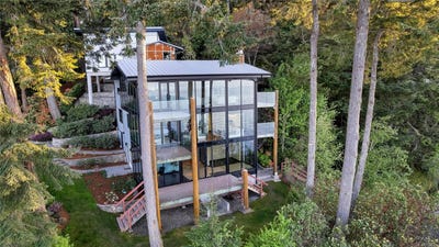 /international/ca/1676-lands-end-rd-north-saanich-british-columbia-310107703737/