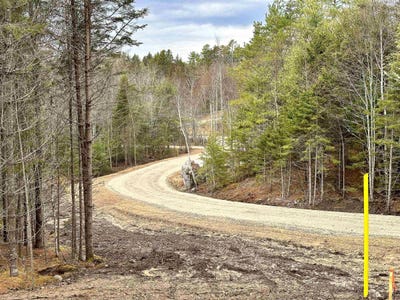 /international/ca/parker-ridge-drive-lot-14-east-chester-nova-scotia-310100575360/
