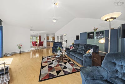 /international/ca/821-shad-point-parkway-blind-bay-nova-scotia-310108244817/