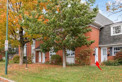 /international/ca/981-rue-de-bar-le-duc-sainte-foy-sillery-cap-rouge-quebec-310120631243/