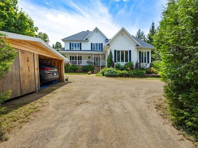 /international/ca/2403-ch-st-edouard-saint-mathieu-du-parc-qc-g0x1n0-ca-saint-mathieu-du-parc-quebec-310101043851/