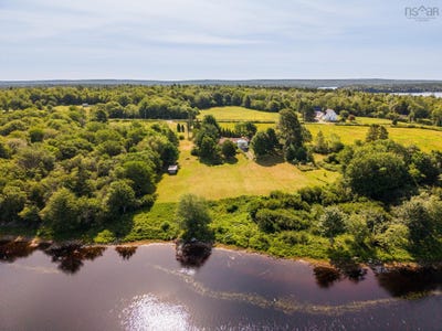 /international/ca/2357-highway-203-east-kemptville-east-kemptville-nova-scotia-310109501643/