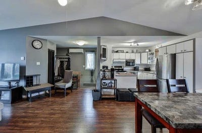 /international/ca/2058-labreche-saint-jerome-quebec-j7y-4k7-ca-saint-jerome-quebec-310100288751/