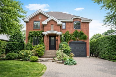 /international/ca/1245-rue-laurent-perreault-chambly-quebec-310106512670/