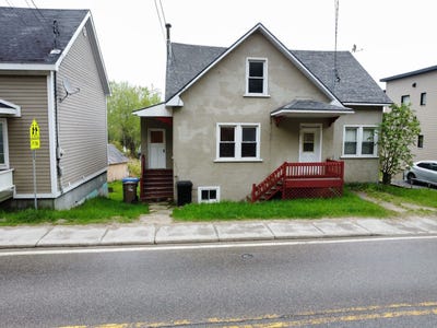 /international/ca/1013-1015-rue-principale-petite-riviere-saint-francois-quebec-310096967408/