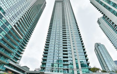 /international/ca/1205-18-harbour-street-toronto-ontario-310107618216/