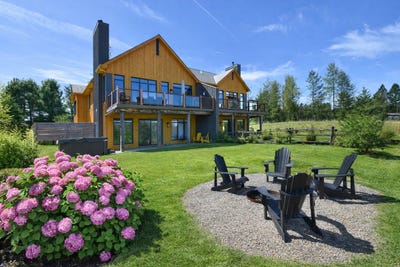 /international/ca/430-allee-des-chevaux-blancs-mont-tremblant-quebec-310107562219/