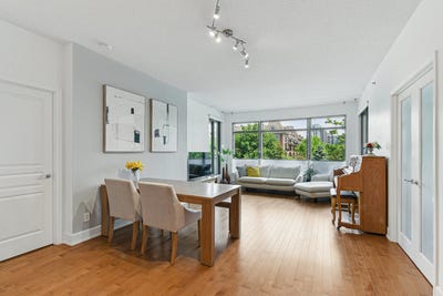 /international/ca/300-av-des-sommets-215-montreal-verdun-ile-des-soeurs-quebec-310100785647/