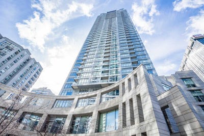 /international/ca/3003-2181-yonge-street-toronto-ontario-310101015221/