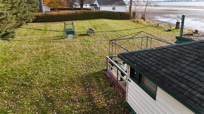 /international/ca/30-av-carignan-champlain-quebec-310103445019/
