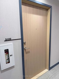 /international/ca/3102-395-square-one-drive-mississauga-ontario-310107560289/