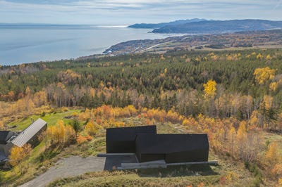 /international/ca/255-rue-marie-rose-la-malbaie-quebec-310102104229/