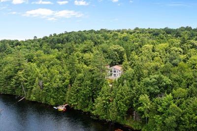 /international/ca/289-ch-du-chene-rouge-val-des-monts-quebec-310100885913/