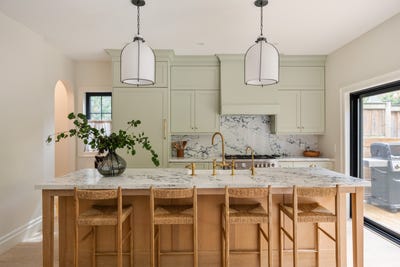 /international/ca/304-court-st-newmarket-on-l3y-3s5-canada-newmarket-new-brunswick-310110311771/