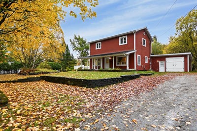 /international/ca/10-rue-hastings-lac-brome-quebec-310120602190/