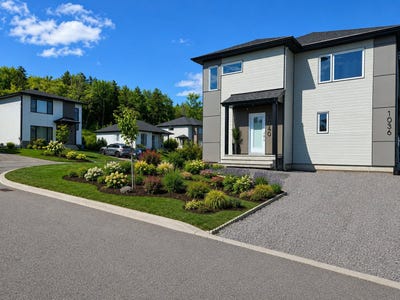 /international/ca/1040-rue-ulysse-ste-marie-beauport-quebec-310109741401/