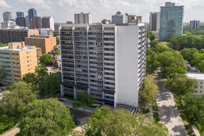 /international/ca/15-kennedy-st-winnipeg-manitoba-310108669170/