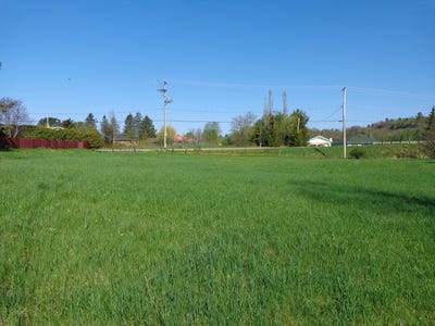 /international/ca/route-301-n-litchfield-quebec-310106857377/