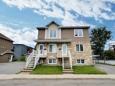 /international/ca/1079-rue-anthyme-larouche-chicoutimi-qc-g7h1l8-ca-chicoutimi-quebec-310101157834/