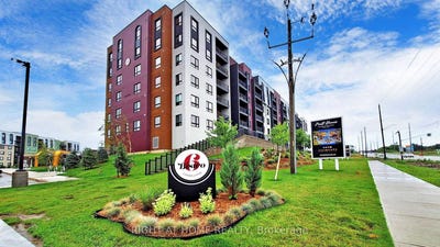 /international/ca/208-4-spice-way-barrie-ontario-310105966791/