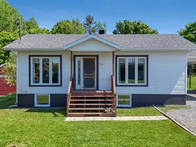 /international/ca/1739-rue-bertrand-mont-joli-quebec-310108785020/