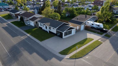 /international/ca/53-rue-regnault-sept-iles-quebec-310108950494/