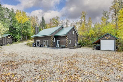 /international/ca/46-av-du-cap-sainte-christine-d-auvergne-quebec-310120490552/