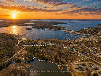 /international/ca/0-emily-street-parry-sound-ontario-310107558781/