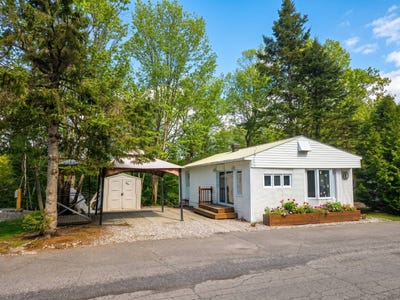 /international/ca/220-av-du-bruant-sainte-agathe-des-monts-quebec-310108371375/