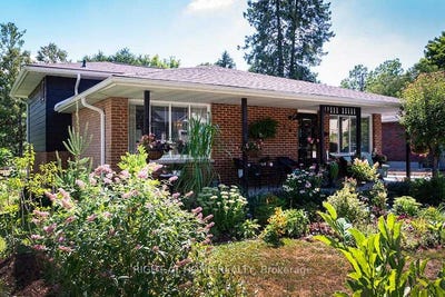 /international/ca/144-canterbury-street-ingersoll-ontario-310105429210/