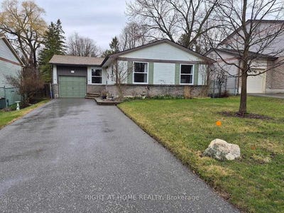 /international/ca/853-magnolia-avenue-newmarket-ontario-310105070086/
