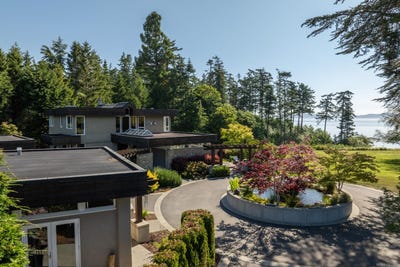 /international/ca/5605-parker-ave-saanich-british-columbia-310100437878/?lang=en